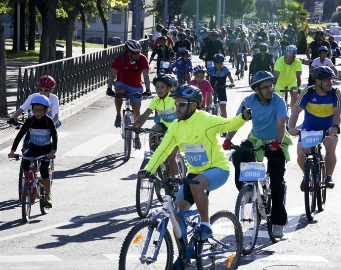 Ciclistas en la localidad de Leganés