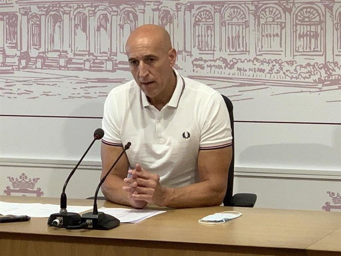 El alcalde de León, José Antonio Diez, en rueda de prensa.