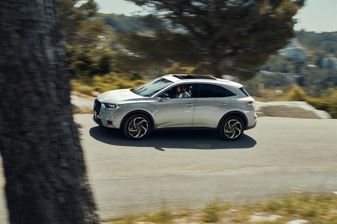 DS consolida su electrificación con el nuevo DS 7 Crossback E-Tense 225