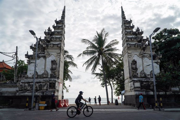 Coronavirus.- Bali reabre para los turistas indonesios después de cuatro meses