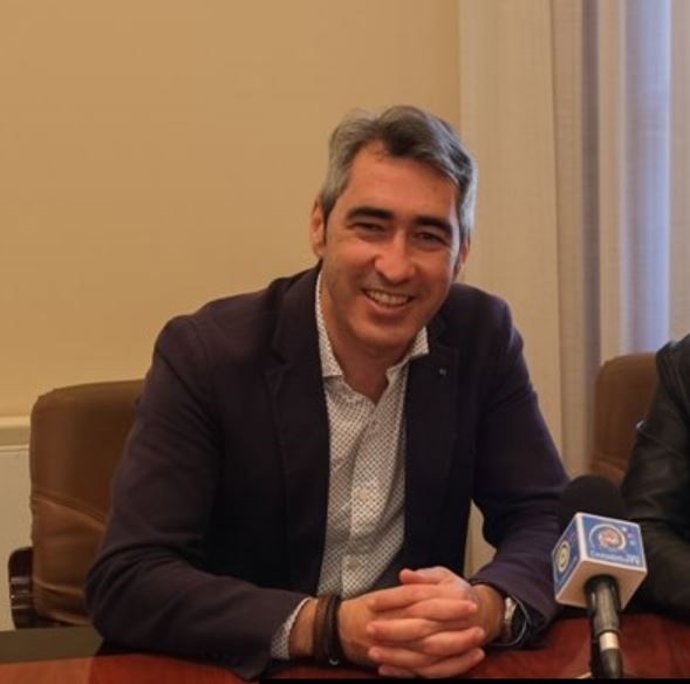 El alcalde de Benalmádena, Víctor Navas, en una imagen de archivo