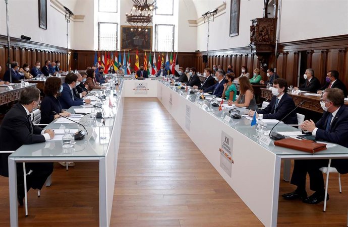 El presidente del Gobierno, Pedro Sánchez, preside la XXI Conferencia de Presidentes, en San Millán de la Cogolla, La Rioja (España), a 31 de julio de 2020