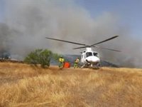 Estabilizado el incendio de Cumbres Mayores (Huelva)