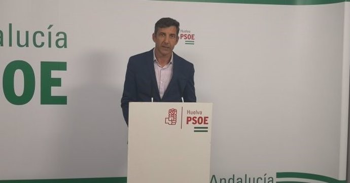 El senador del PSOE Jesús González
