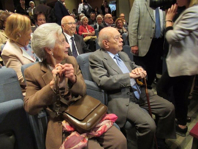 El expresidente de la Generalitat  Jordi Pujol y su mujer
