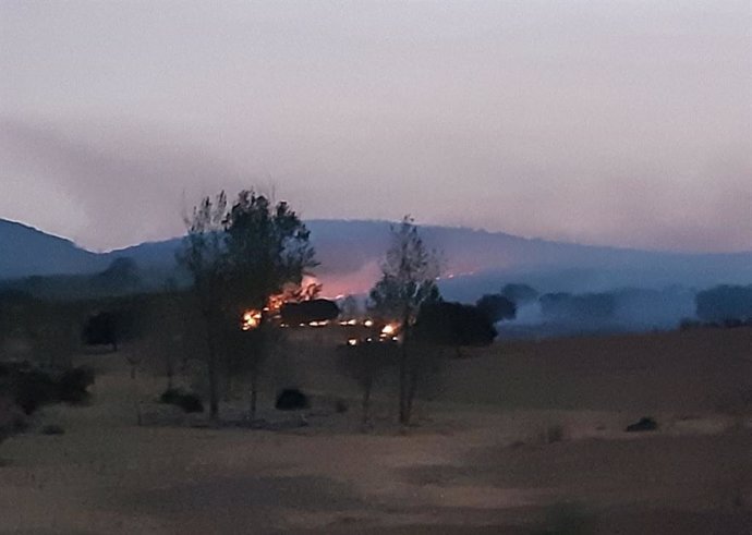 Incendio en la Sierra de Santa Bárbara en Plasencia (Cáceres)