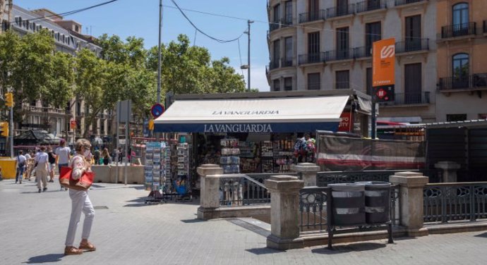 El acceso de La Rambla a la estación de Plaa Catalunya de FGC.