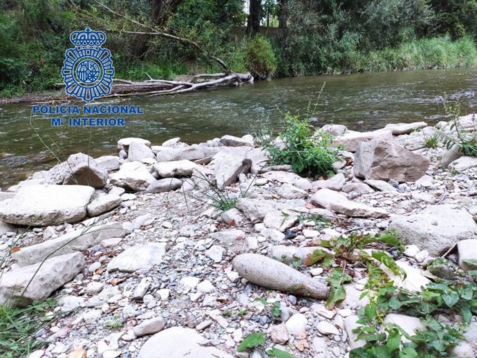 Granada de mortero encontrada junto al río Arga, en las inmediaciones del cementerio de Pamplona