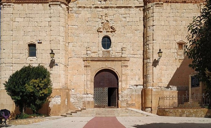 Iglesia de San Cristóbal de Torrecilla de Rebollar (Teruel).