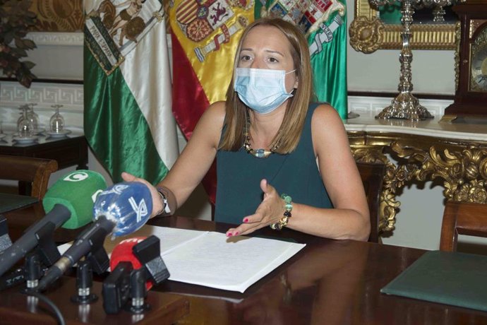 La vicepresidenta del IEDT y diputada de Empleo de la Diputación Provincial, Ana Carrera, en rueda de prensa