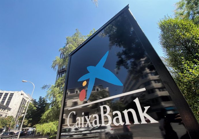 Logo de Caixabank, a Madrid (Espanya), a 31 de juliol de 2020.