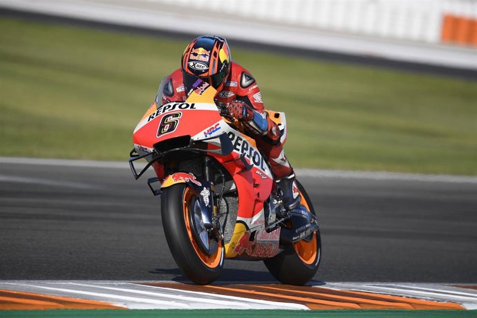 Stefan Bradl probando la Honda durante los test de postemporada de 2019 en Cheste