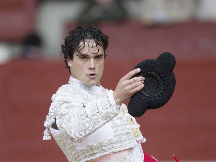 Miguel Abellán muestra su apoyo al Rey Don Juan Carlos.