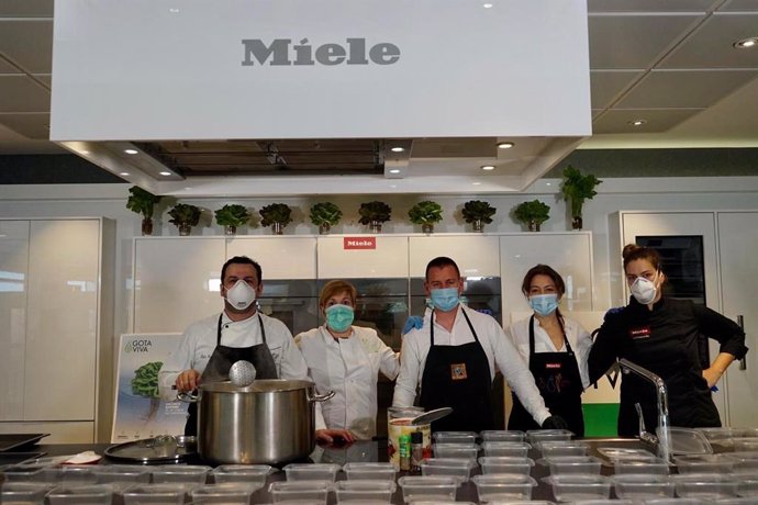 Miele prepara 6.500 comidas para ayudar a familias afectadas por el COVID-19