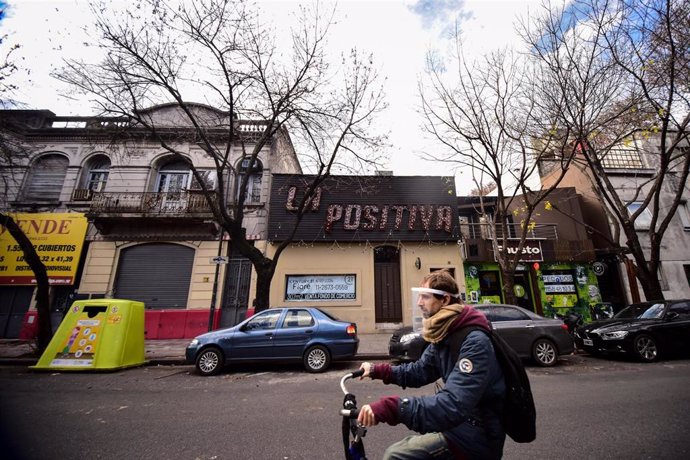 Cierre de comercios por el coronavirus en Buenos Aires, Argentina