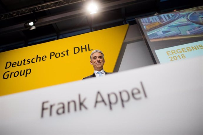 07 March 2019, North Rhine-Westphalia, Bonn: Frank Appel, CEO of Deutsche Post DHL Group, arrives to attend the annual press conference at headquarters. Photo: Rolf Vennenbernd/dpa