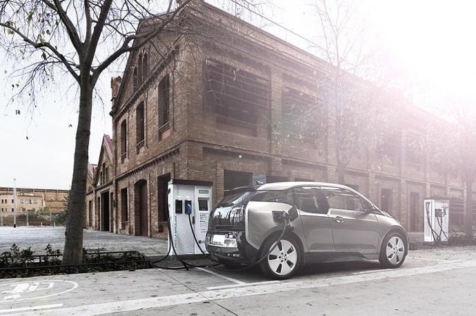 Punto de recarga para vehículos eléctricos en Barcelona
