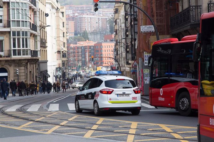 Imagen de un vehículo de la Policía Municipal de Bilbao.