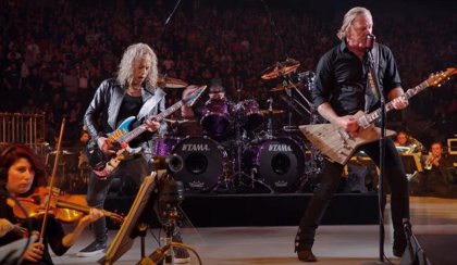 Metallica Lanza Un Nuevo Adelanto De S M2 Moth Into Flame