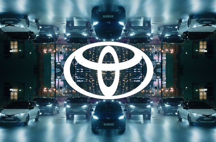 Nuevo logo de Toyota.