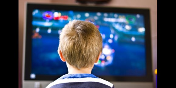 1. ¿Por qué algunos bebés ponen más atención en la televisión que otros?
