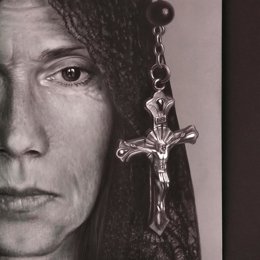 Pintura de Laura Serrano para la exposición sobre Lorca en Casa Seat inspirada en La Casa de Bernarda Alba.