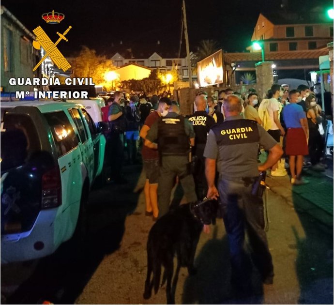 Guardia Civil interviene en botellones