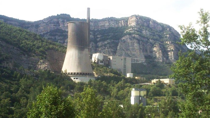 Imagen de archivo de la antigua central térmica de Cercs, en la comarca del Bergued (Barcelona).
