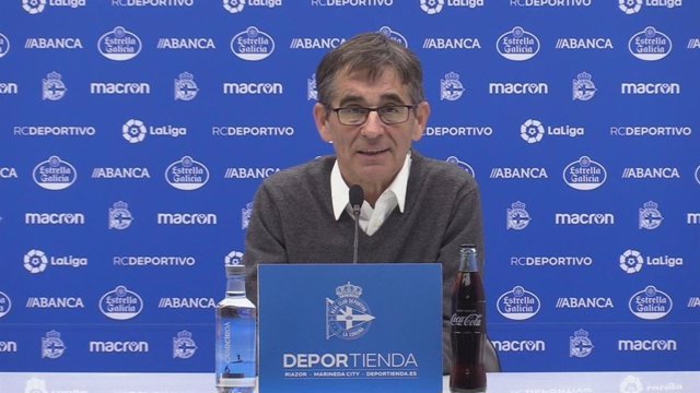 Fútbol.- Fernando Vázquez: "Que el Elche esté tranquilo: el Deportivo va a busca