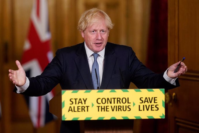 Coronavirus.- Boris Johnson defiende el sistema británico de rastreo a pesar de 