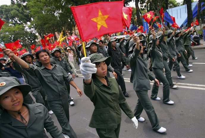 Desfile en Ho Chi Minh (Imagen de archivo)