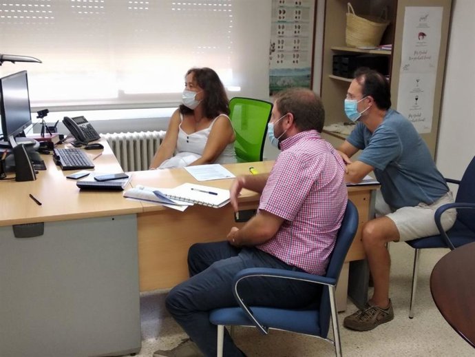 Reunión de trabajo entre la directora general de Políticas para la Soberanía Alimentaria, Paula Valero, y el ingeniero técnico agrícola de Agroassesor S.L, Eudald Sáez, a través de videoconferencia.