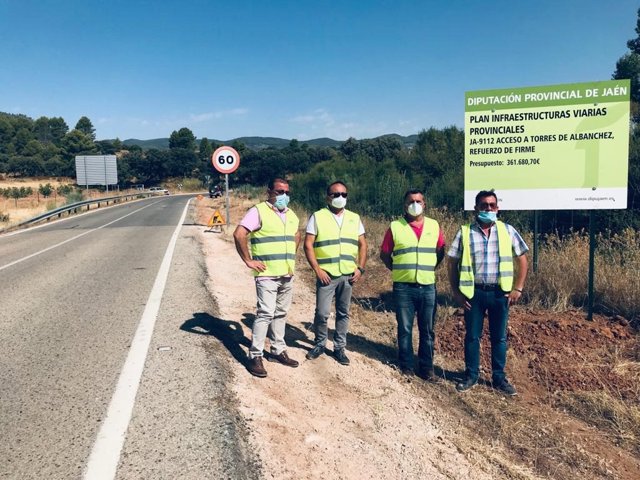 Visita a las obras en la carretera JA-9112.