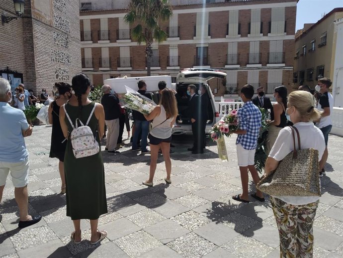 Funeral de una niña ahogada en una piscina en Almuñécar