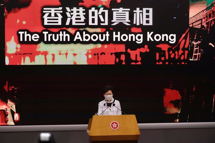 China/EEUU.- EEUU sanciona por represión a la jefa ejecutiva de Hong Kong y a ot