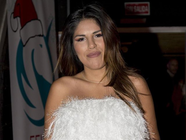 Isa Pantoja en la fiesta de Navidad de la productora de "El Programa de Ana Rosa"