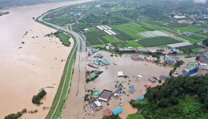 Imagen aérea de las inundaciones provocadas por las fuertes lluvias en Corea del Sur. 