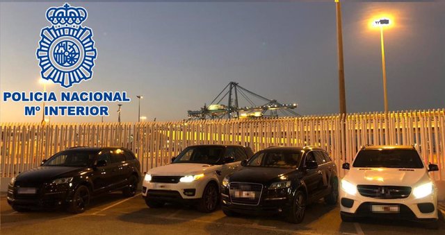 Cádiz.-Sucesos.- Dos detenidos en Algeciras que almacenaban supuestamente vehículos utilizados para transportar droga