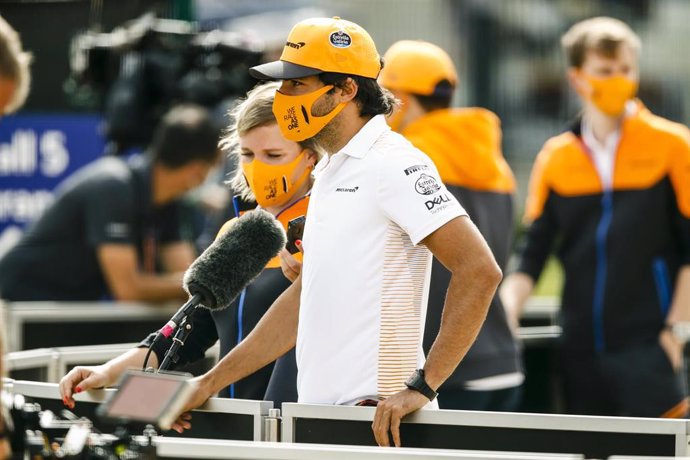 El piloto español Carlos Sainz (McLaren) en Silverstone