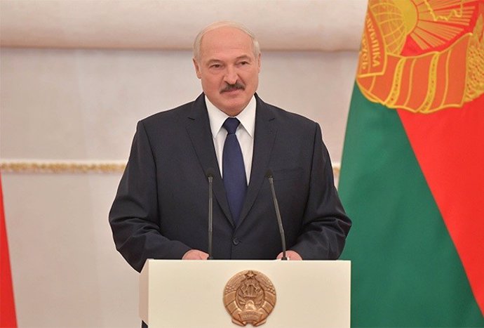 AMP.- Bielorrusia.- Encuestas a pie de urna dan a Lukaskenko una amplia victoria