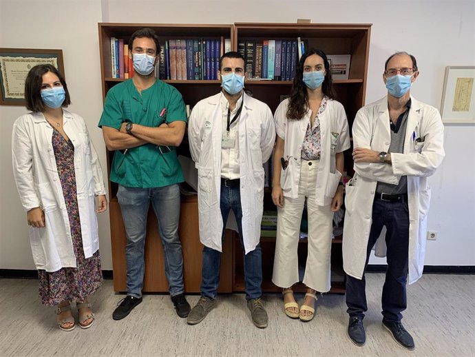 Investigadores del Hospital Regional Universitario de Málaga y del Ibima han asociado, gracias a un estudio realizado en el centro malagueño, que los pacientes con epilepsia activa tienen más letalidad por COVID-19