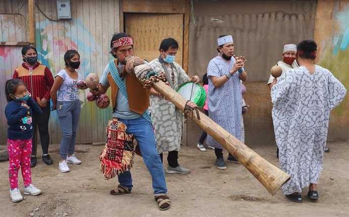 Indígenas peruanos (Imagen de archivo)