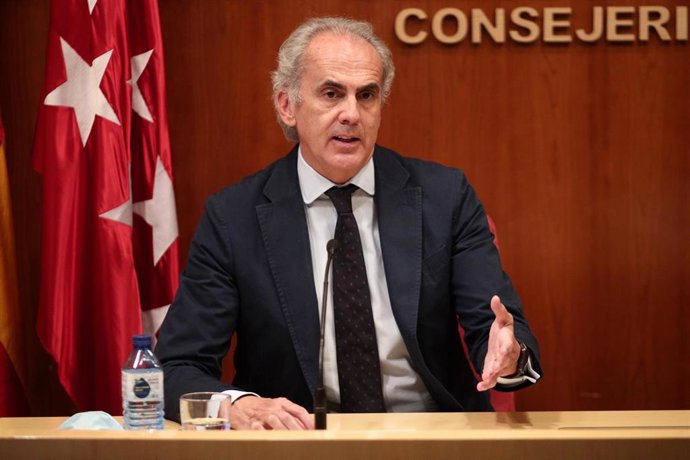 El consejero de Sanidad de la Comunidad de Madrid, Enrique Ruiz Escudero, ofrece una rueda de prensa para informar de la situación actual de la región en referencia al COVID- 19, en la Consejería de Sanidad, Madrid (España), a 23 de julio de 2020.