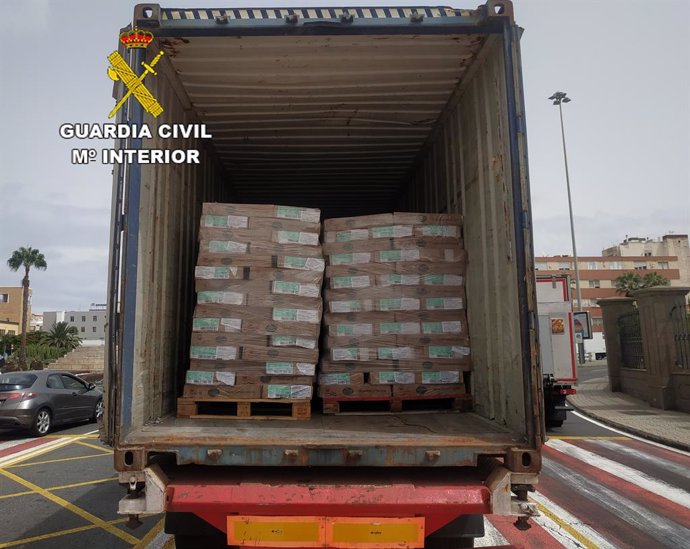 Sucesos.- Inmovilizan un camión en el Puerto de Las Palmas que transportaba alim