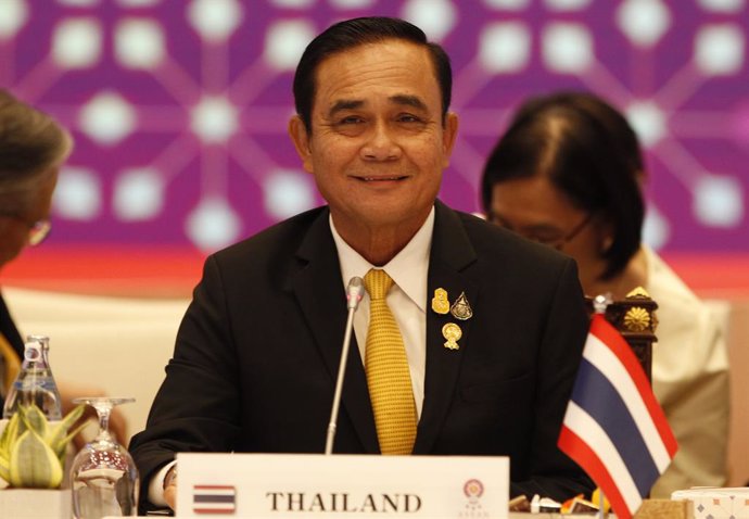 Tailandia.- El primer ministro de Tailandia arremete contra los manifestantes y 
