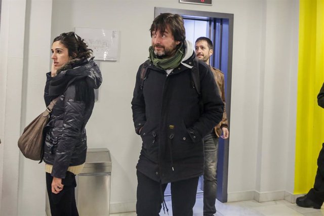 El diputado de Unidas Podemos, Rafa Mayoral, a su llegada a la reunión del Consejo Ciudadano Estatal (CCE) de Podemos donde se analiza el nuevo contexto político, en Madrid (España), a 17 de enero de 2020.
