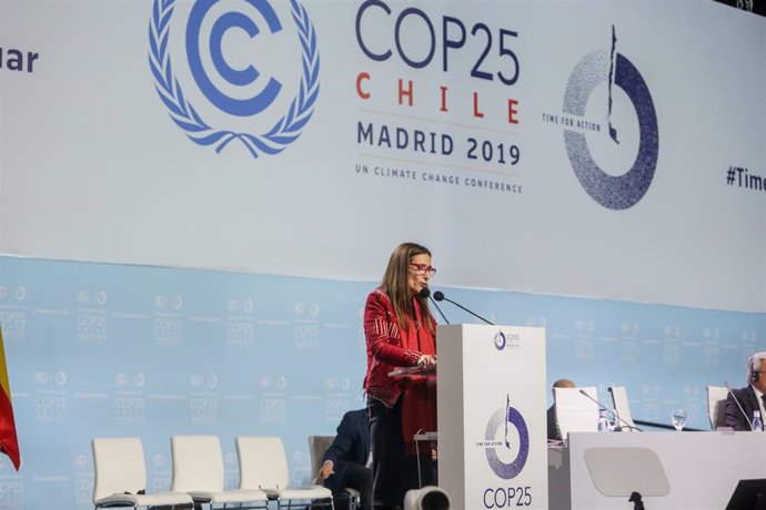 La presidenta de la Cumbre del Clima, Carolina Schmidt, durante su intervención en la última jornada de la COP25, en Madrid a 15 de diciembre de 2019.