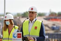 Madrid sondeó prohibir fumar en terrazas y dice que la aplicará si la normativa de Galicia es adaptable