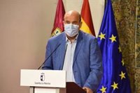 C-LM estudia también la prohibición de fumar en la calle y sugiere articular la medida a nivel nacional