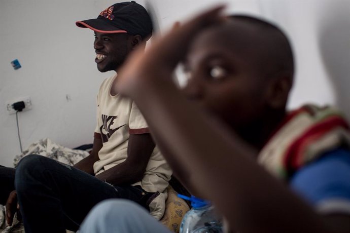 Túnez.- Túnez rescata a siete migrantes en una embarcación en el mar Mediterráne